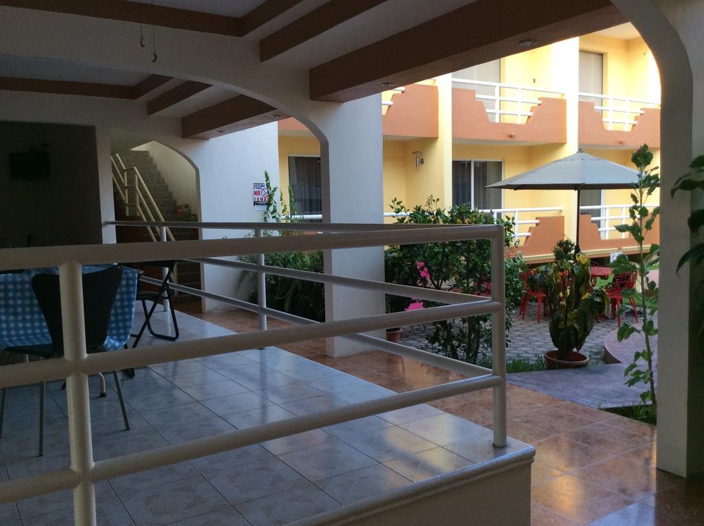 Hotel La Media Luna Inn Huejutla de Reyes Esterno foto